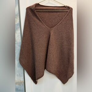 Woman’s Brown Knitted V-neck Poncho